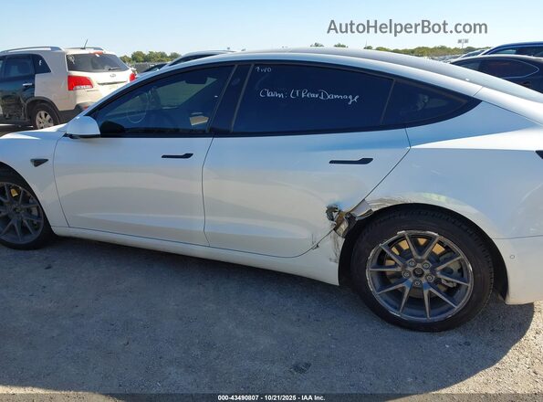 5YJ3E1EB0NF270918 2022 TESLA MODEL 3 White Սալոնի հետևի տեսք