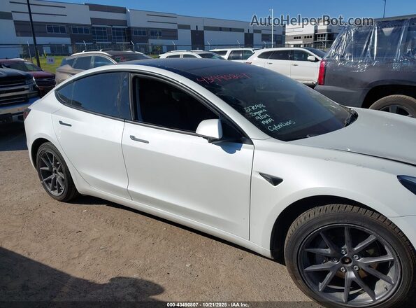5YJ3E1EB0NF270918 2022 TESLA MODEL 3 White Սարքավորումների վահանակի տեսք