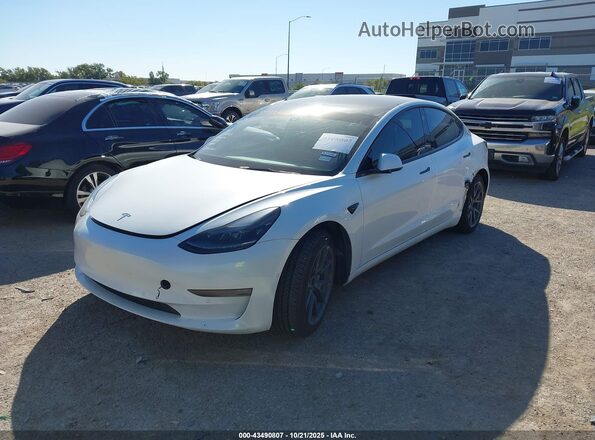 5YJ3E1EB0NF270918 2022 TESLA MODEL 3 White Առջևի ձախ երեք քառորդ տեսարան