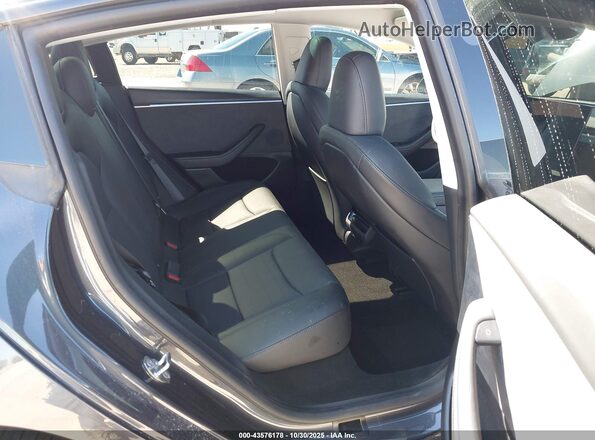 5YJ3E1EB0RF815909 2024 TESLA MODEL 3 Gray VIN sticker view