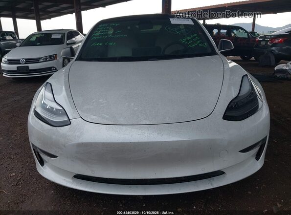 5YJ3E1EB1LF712697 2020 TESLA MODEL 3 White Front view