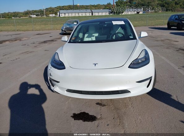 5YJ3E1EB2LF720100 2020 TESLA MODEL 3 White Instrument cluster view