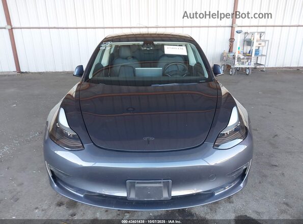 5YJ3E1EB3NF179285 2022 TESLA MODEL 3 Gray Вид задньої частини салону