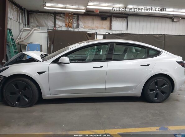 5YJ3E1EB3NF338502 2022 TESLA MODEL 3 White 