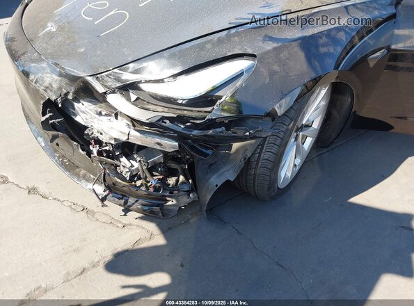 5YJ3E1EB4NF137966 2022 TESLA MODEL 3 Black Widok z przodu