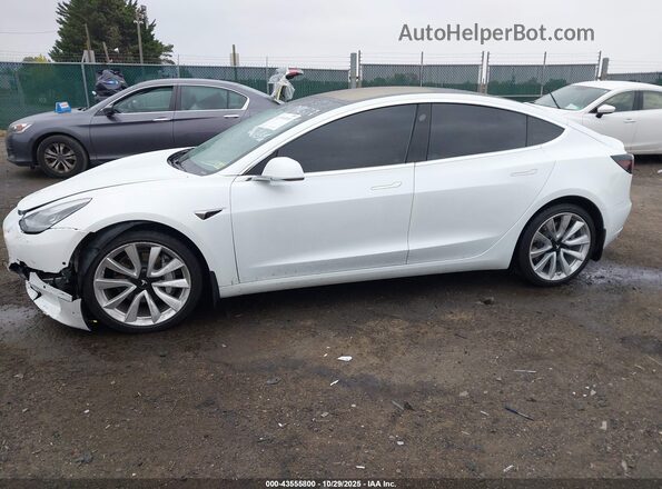 5YJ3E1EB5LF791596 2020 TESLA MODEL 3 White 360 interior view