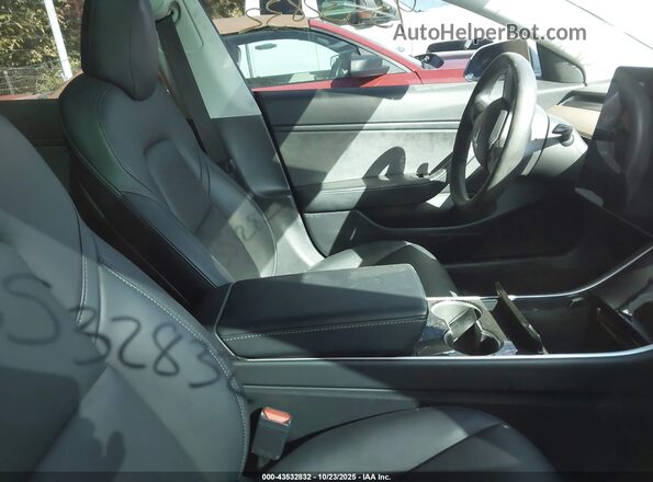 5YJ3E1EB7LF637410 2020 TESLA MODEL 3 Белый Вид салона спереди