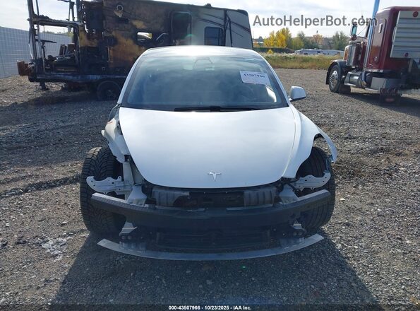 5YJ3E1EB7MF998654 2021 TESLA MODEL 3 White უკანა სალონის ხედი