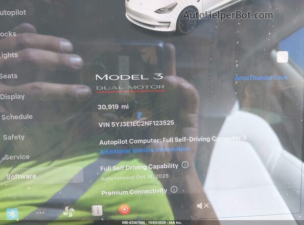 5YJ3E1EC2NF123525 2022 TESLA MODEL 3 White Widok tylnych siedzeń