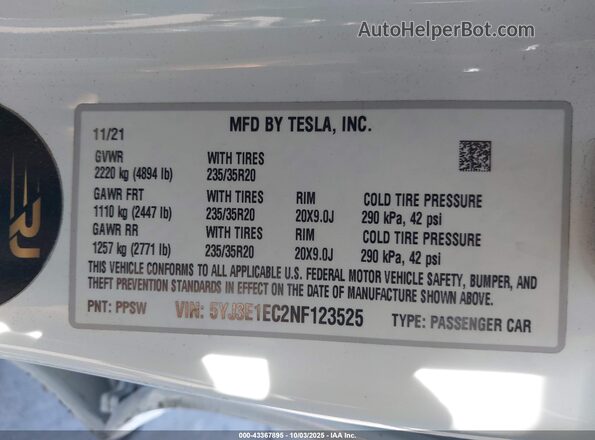 5YJ3E1EC2NF123525 2022 TESLA MODEL 3 White Widok komory silnika
