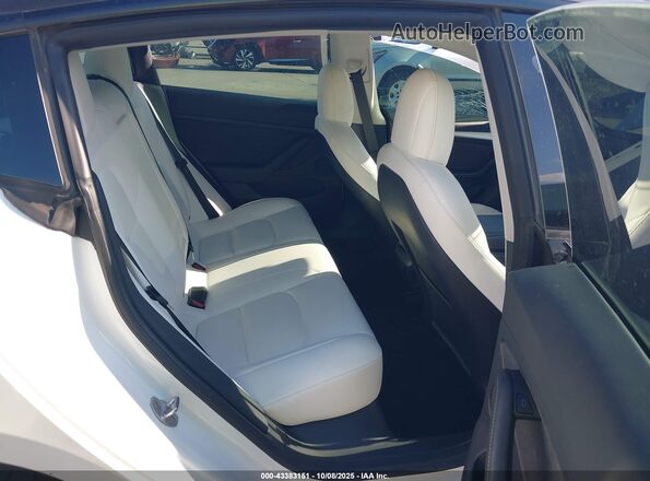 5YJ3E1EC8NF124713 2022 TESLA MODEL 3 White Vista de la etiqueta del VIN