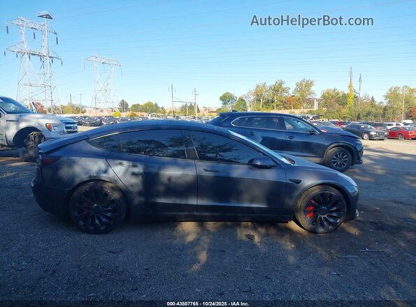 5YJ3E1ECXNF105094 2022 TESLA MODEL 3 Gray Rear interior view