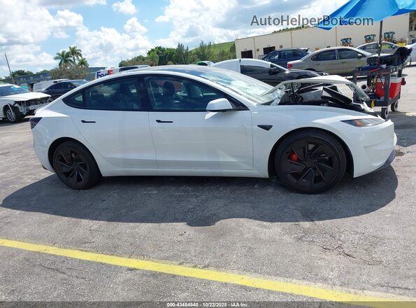 5YJ3E1ET3RF889091 2024 TESLA MODEL 3 White Սալոնի 360 աստիճան տեսք
