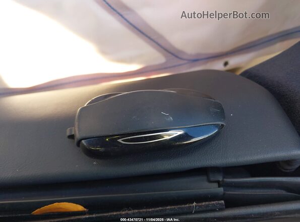 5YJSA1E42LF408643 2020 TESLA MODEL S Blue Vista del salpicadero