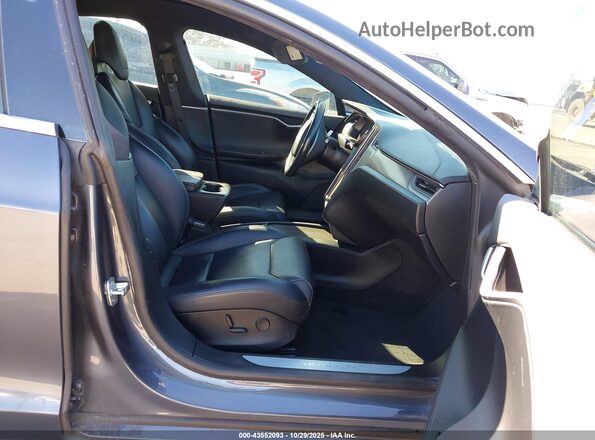5YJSA1E46KF313596 2019 TESLA MODEL S Gray Vista interior delantera
