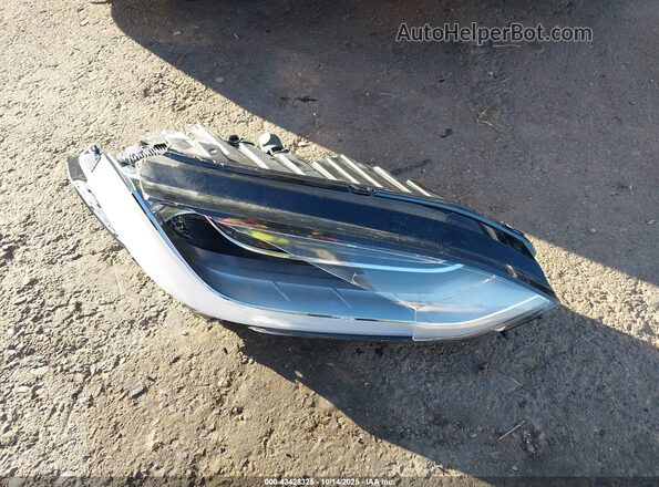 5YJXCBE29KF180207 2019 TESLA MODEL X Белый Вид щитка приборов
