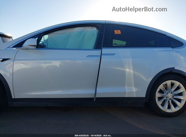 5YJXCBE29KF180207 2019 TESLA MODEL X Белый 