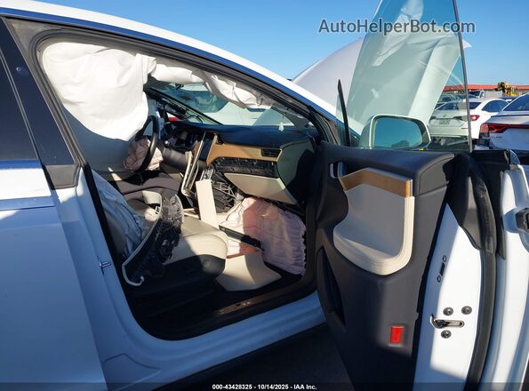 5YJXCBE29KF180207 2019 TESLA MODEL X Белый Вид салона спереди