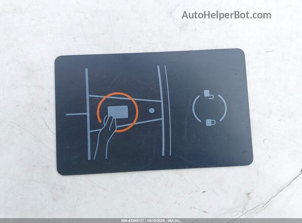 5YJYGAEE8MF218784 2021 TESLA MODEL Y Черный Вид панели приборов