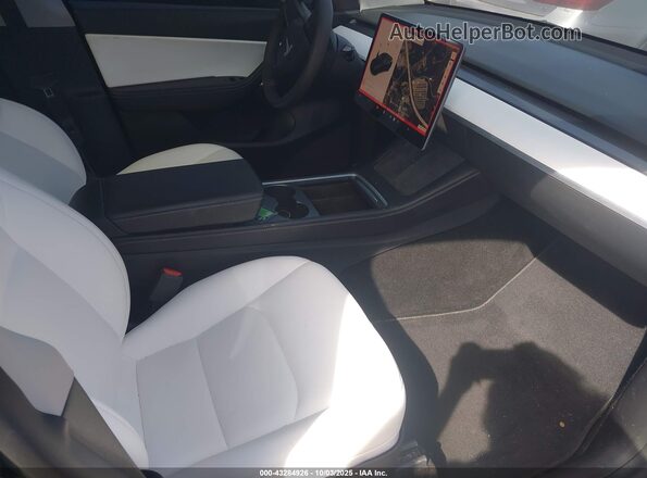 5YJYGDEE0MF228517 2021 TESLA MODEL Y Black Вид салону спереду