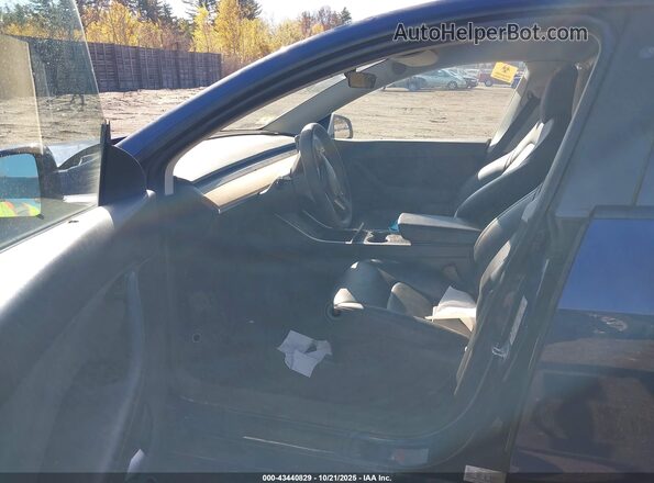 5YJYGDEE2LF016684 2020 TESLA MODEL Y Синий Вид салона спереди