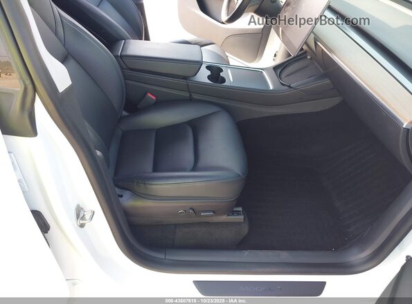 5YJYGDEE2MF174296 2021 TESLA MODEL Y Белый Вид салона спереди