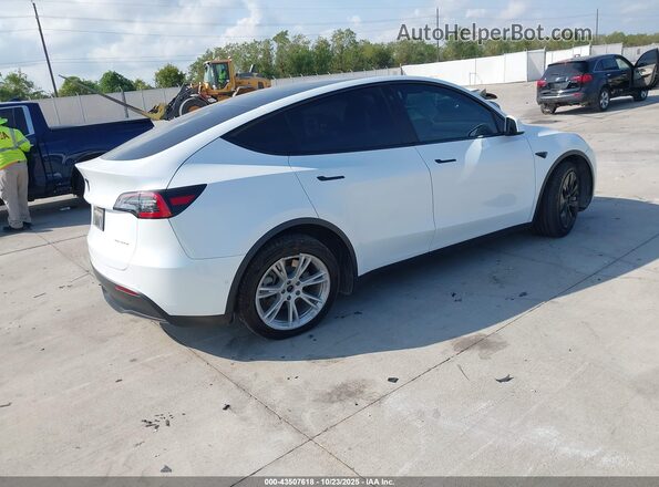 5YJYGDEE2MF174296 2021 TESLA MODEL Y Белый Задняя правая четверть