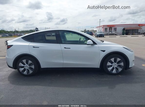 5YJYGDEE3MF079911 2021 TESLA MODEL Y White 