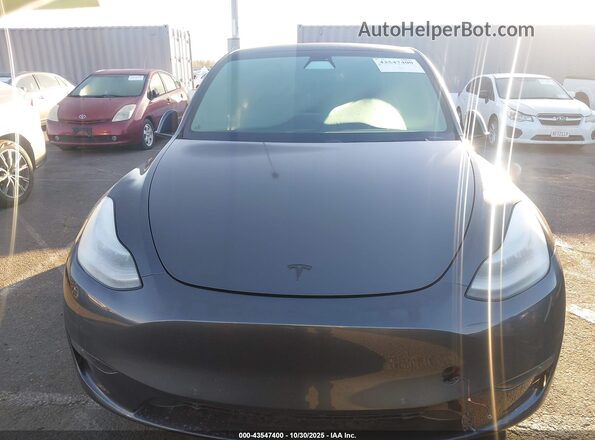 5YJYGDEE4LF011180 2020 TESLA MODEL Y Gray Սարքավորումների վահանակի տեսք