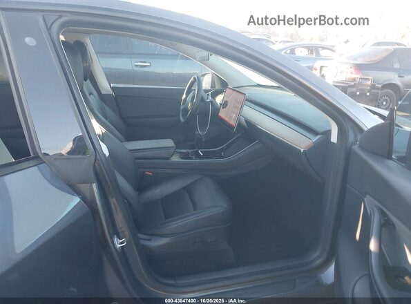 5YJYGDEE4LF011180 2020 TESLA MODEL Y Gray Սալոնի դիմացի տեսք