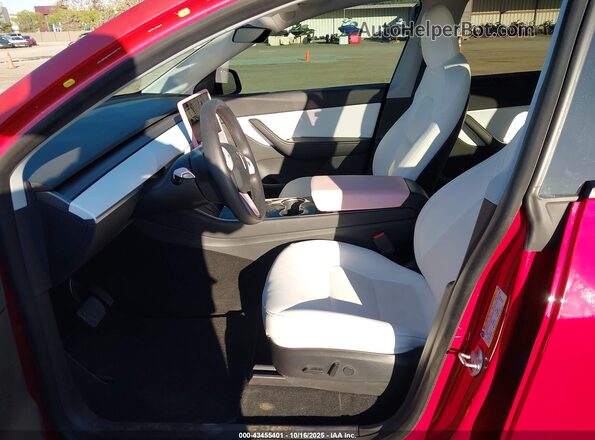 5YJYGDEE4LF024043 2020 TESLA MODEL Y Red Вид салону спереду