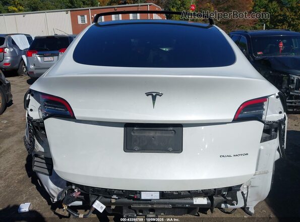 5YJYGDEE5MF233096 2021 TESLA MODEL Y White 