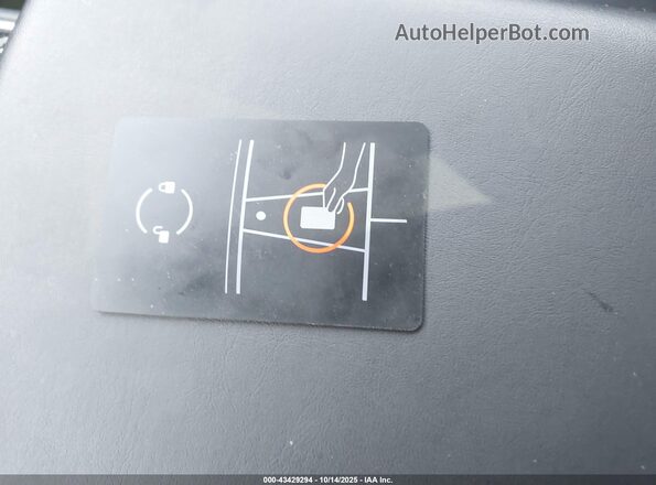 5YJYGDEE7LF047445 2020 TESLA MODEL Y Красный Вид панели приборов