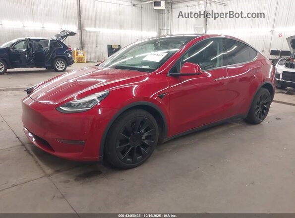 5YJYGDEE7MF062674 2021 TESLA MODEL Y Красный Передняя левая четверть