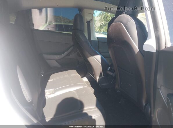 5YJYGDEE8LF015281 2020 TESLA MODEL Y White Vista de la etiqueta del VIN