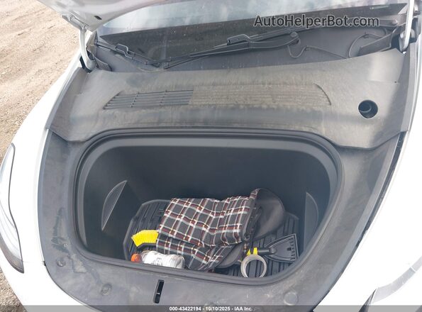 5YJYGDEE8LF052749 2020 TESLA MODEL Y Белый Вид сзади