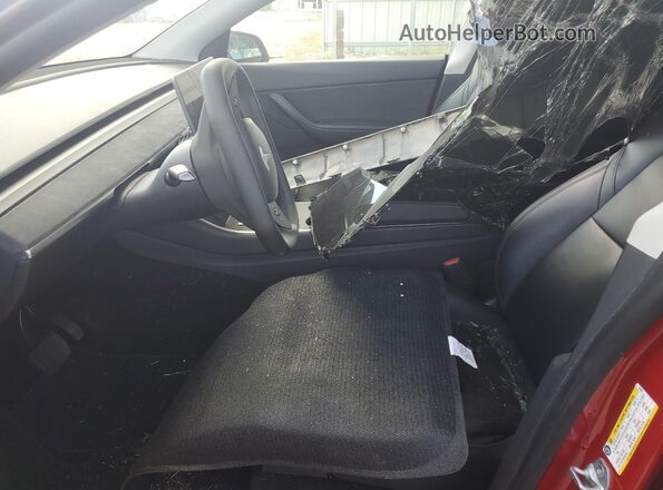 5YJYGDEE8MF105967 2021 TESLA MODEL Red Front interior view