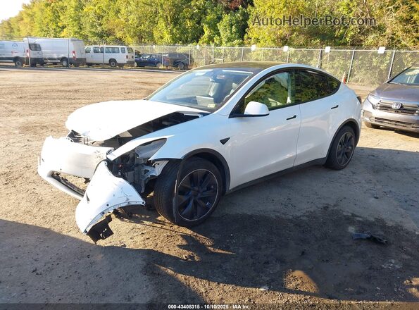 5YJYGDEE8MF199767 2021 TESLA MODEL Y White Vista tres cuartos delantera izquierda