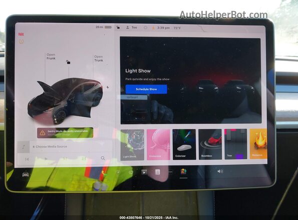 5YJYGDEF4MF215665 2021 TESLA MODEL Y Black 