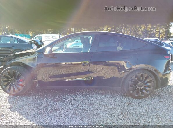 5YJYGDEF4MF215665 2021 TESLA MODEL Y Black 