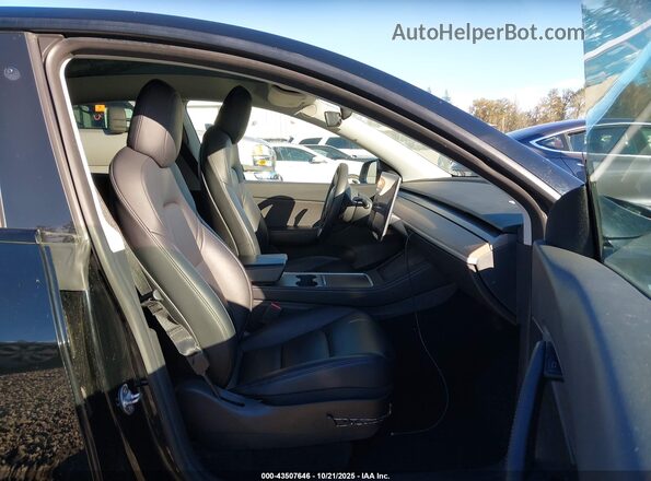 5YJYGDEF4MF215665 2021 TESLA MODEL Y Black 