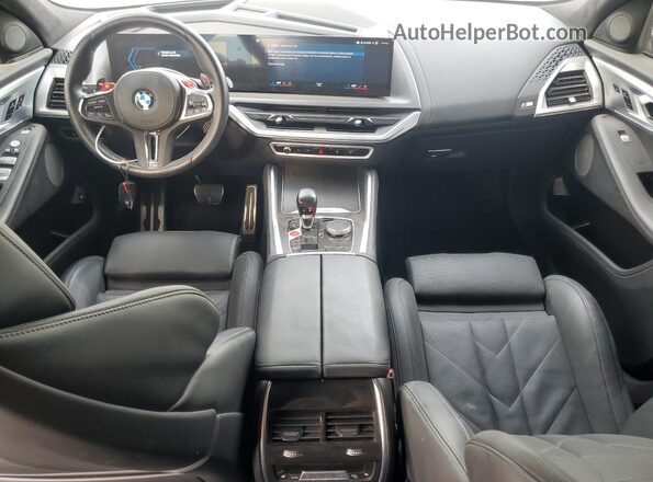 5YM23CS02R9V51464 2024 BMW XM White Առջևի վահանակի տեսք