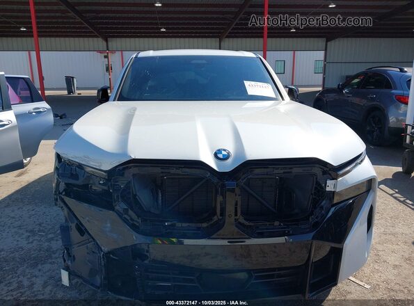5YM23CS04S9Z08259 2025 BMW XM Белый Вид задней части салона