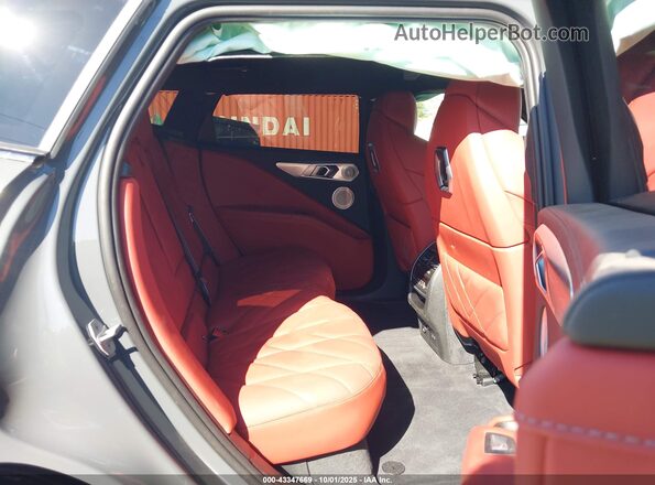 5YM23CS08R9V37679 2024 BMW XM Black VIN კოდის სტიკერის ხედი