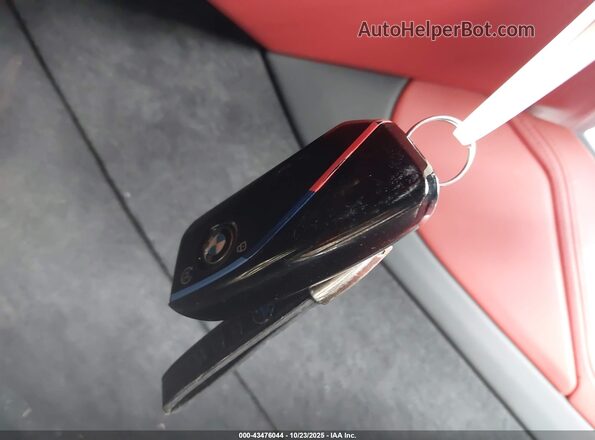 5YM23CS0XP9S54066 2023 BMW XM Black წინა პანელის ხედი