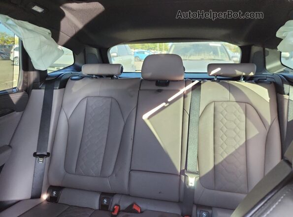 5YMTS0C02L9B52777 2020 BMW X3 Серый Вид задних сидений