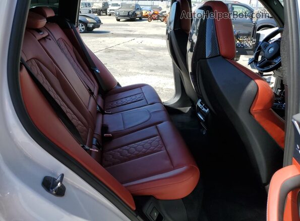 5YMTS0C03LLT10107 2020 BMW X3 Белый Вид задней части салона