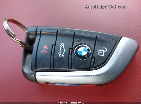 5YMTS0C08L9B27107 2020 BMW X3 Beige Առջևի վահանակի տեսք