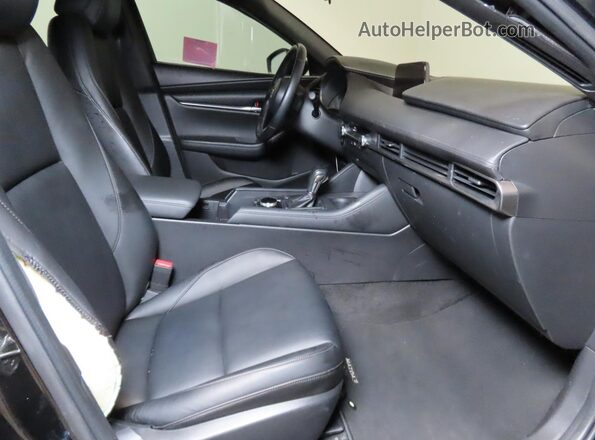 JM1BPAKL7M1336164 2021 MAZDA 3 Черный Вид сзади