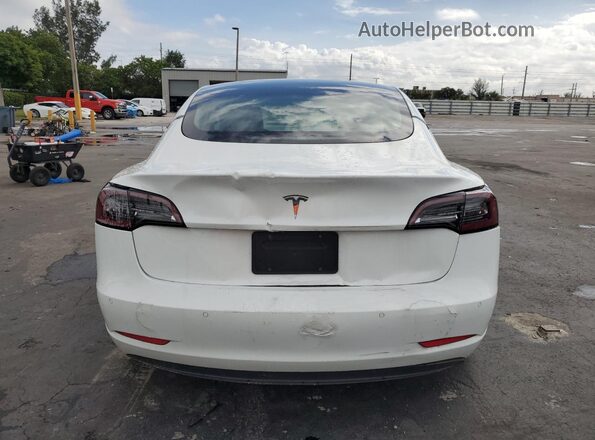 5YJ3E1EA5NF372478 2022 TESLA MODEL 3 White Widok wnętrza z przodu